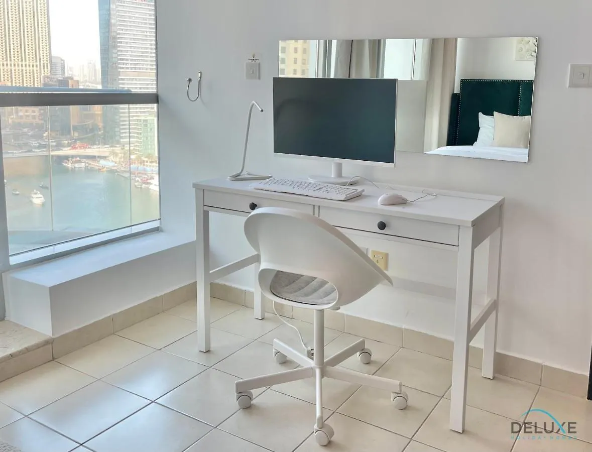 Full Marina And Ain Dubai Wheel View 1Br At The Point Dubai Marina By Deluxe Holiday Homes アラブ首長国連邦